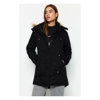 Trendyol Black Shearling Parka kabát kapucnival