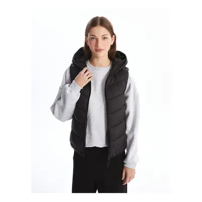 LC Waikiki Lw - Women's Hooded Plain Puffer Vest