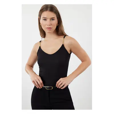 Trendyol Black Chain Axial Detailed Flexible Body-Sitting Crop Knitted Blouse