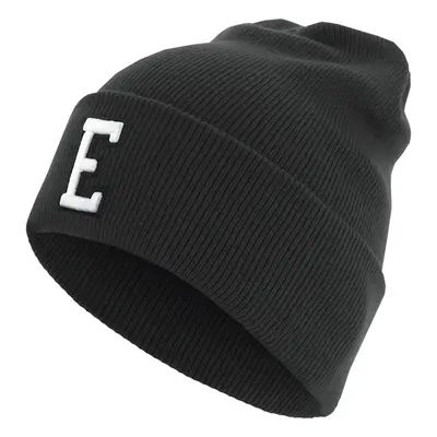 Knitted hat with letter cuff E