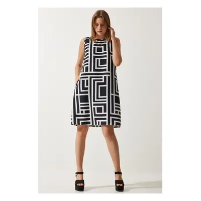 Happiness İstanbul Women's Vivid White Black Patterned Summer Bell Dress