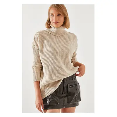 Bianco Lucci Women's Thessaloniki Sweater