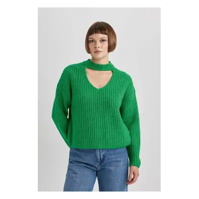 DEFACTO Relax Fit Choker Collar Thessaloniki Fabric Sweater