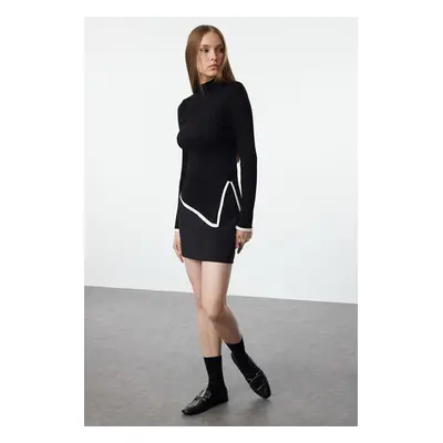 Trendyol Black Asymmetrical Slit Detailed Knitwear Sweater