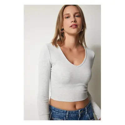 Happiness İstanbul Women's Gray V-Neck Crop Knitted Blouse