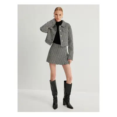 Koton Houndstooth Patterned Pearl Buttoned Tweed Crop Jacket