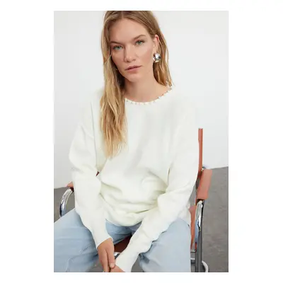 Trendyol Ecru Side Pearled Knitwear Sweater