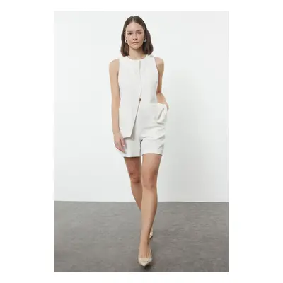 Trendyol White Crew Neck Woven Vest-Shorts Set