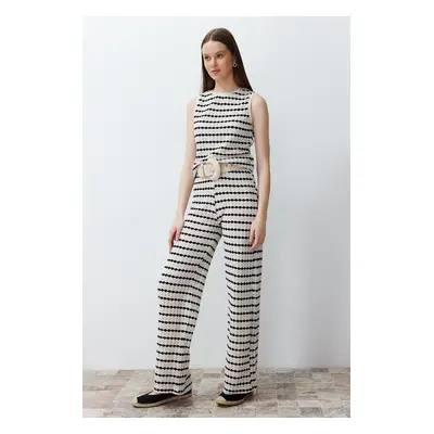 Trendyol Ecru Knitwear Look Striped Straigth/Straight Fit Trousers