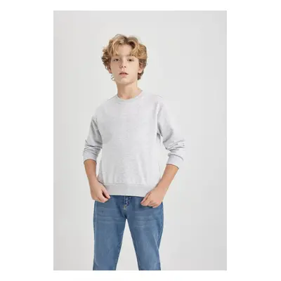 DEFACTO Boy's Crew Neck Basic Sweatshirt