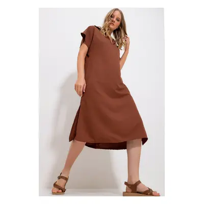 Trend Alaçatı Stili Women's Brown Polo Neck Woven Dress with Side Slits