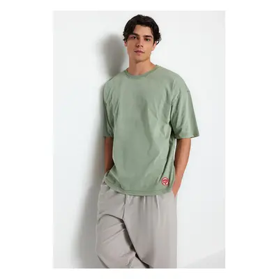 Trendyol Limited Edition Green Oversize/Wide Cut Faded Effect 100% Cotton Thick T-Shirt