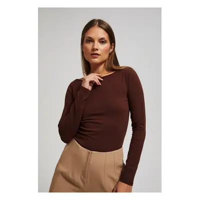 Fitted blouse with long sleeves