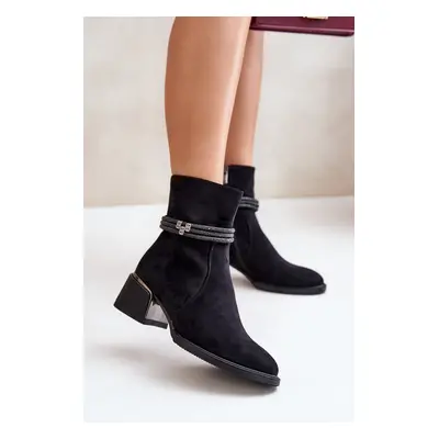 Insulated women's ankle boots on a low heel with decorative straps D&A black