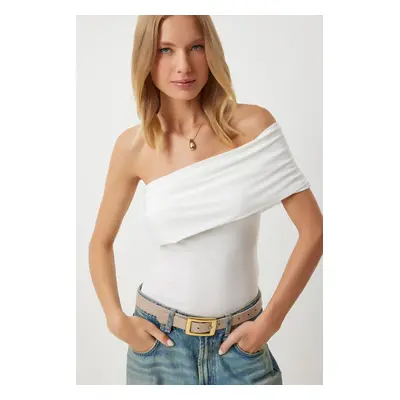 Happiness İstanbul Women's White One Shoulder Gathered Knitted Blouse