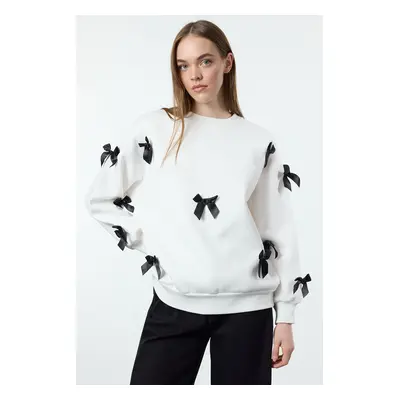 Trendyol Ecru Ribbon Detail Oversize/Wide Fit Thick Knitted Sweatshirt