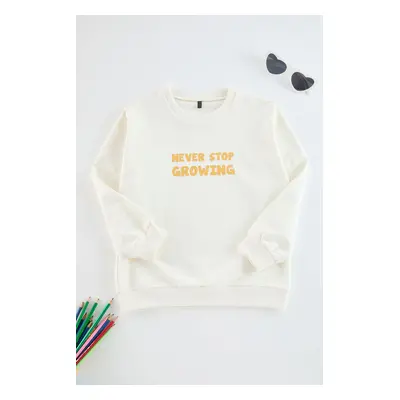 Trendyol Ecru Boy's Slogan Printed Knitted Sweatshirt