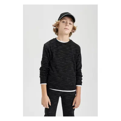 DEFACTO Boy&#39;s Crew Neck Sweatshirt