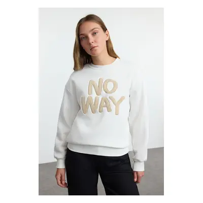 Trendyol Ecru Slogan Embroidered Regular/Normal Fit Crew Neck Thick Knitted Sweatshirt