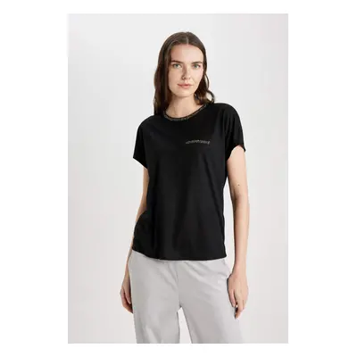 DEFACTO Regular Fit Glitter Detailed Short Sleeve T-Shirt