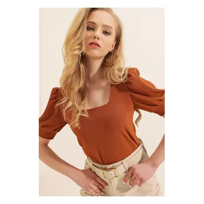 Bigdart Square Collar Knitted Blouse - Tan