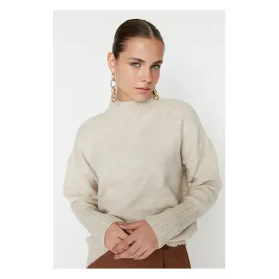 Trendyol Ecru Wide Fit Soft Textured Basic Knitwear Sweater