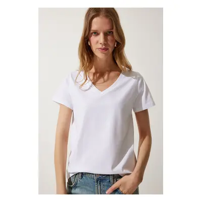 Happiness İstanbul Women's White V Neck Basic Knitted T-Shirt