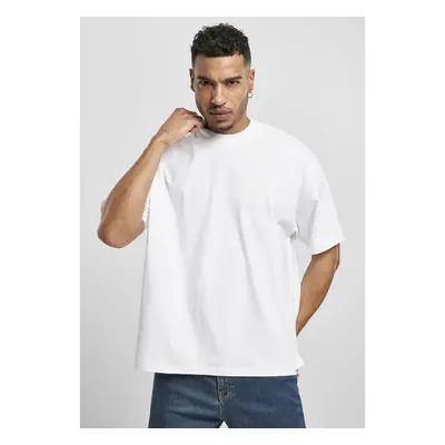 Oversized T-shirt with neckline and neck white