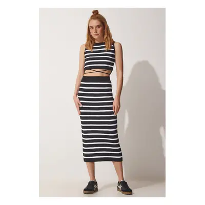 Happiness İstanbul Women's Black and White Striped Crop Summer Skirt Knitwear Suit