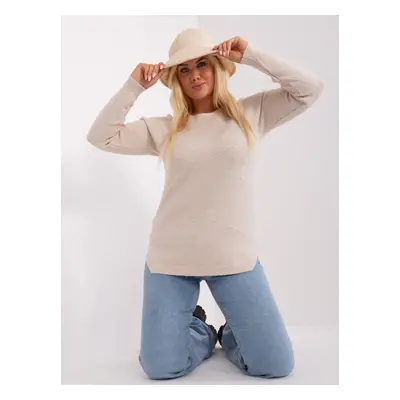 Light beige sweater in larger size with a round neckline