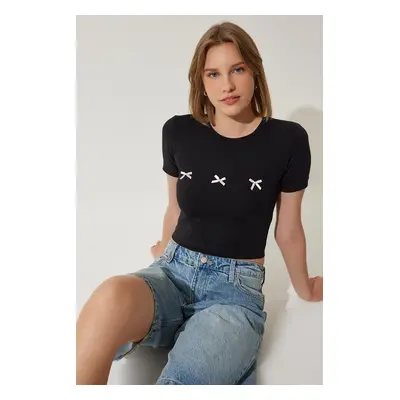 Happiness İstanbul Women's Black Bow Detailed Crop T-Shirt