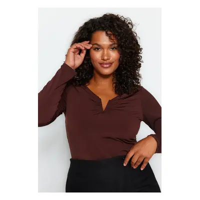 Trendyol Curve Sandy Brown V-Neck Knitted Blouse