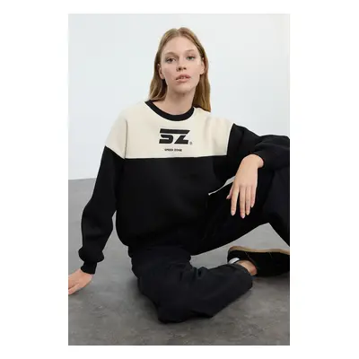 Trendyol Black Color Blocked Oversize/Wide Fit Thick Inside Fleece Knitted Sweatshirt