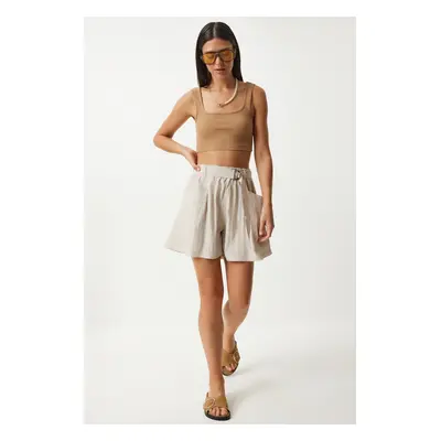 Happiness İstanbul Women's Cream Belted City Length Woven Shorts