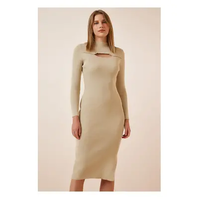 Happiness İstanbul Women's Beige Cut Out Detailed Midi Knitwear Dress