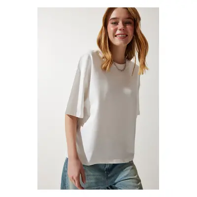 Happiness İstanbul Women's Off White Premium Crew Neck Oversize Knitted T-Shirt