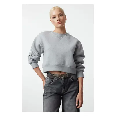 Trendyol Gray Melange Thick Inside Fleece Relaxed/Wide Fit Crop Basic Knitted Sweatshirt