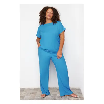 Trendyol Curve Saxe Crew Neck Crepe Seasonal T-shirt - Trousers Bottom - Top Set