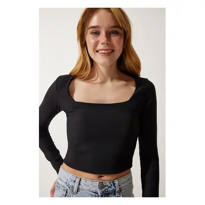 Happiness İstanbul Women's Black Square Neck Ribbed Crop Knitted Blouse