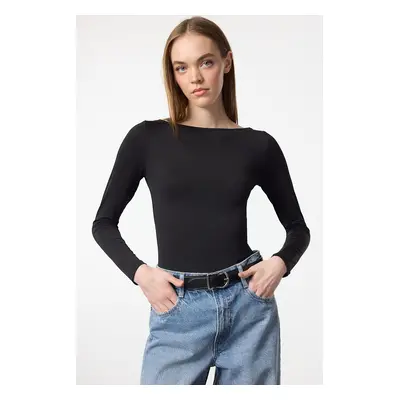 Trendyol Black Fitted Long Sleeve Bateau Neck Stretchy Snap Fasten Knitted Bodysuit