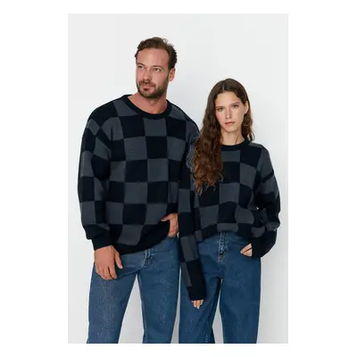 Trendyol Navy Blue Men's Oversize Crew Neck Plaid / Checkered Knitwear Sweater