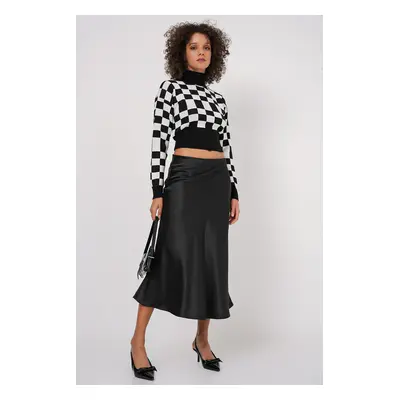 Bigdart Satin Skirt - Black