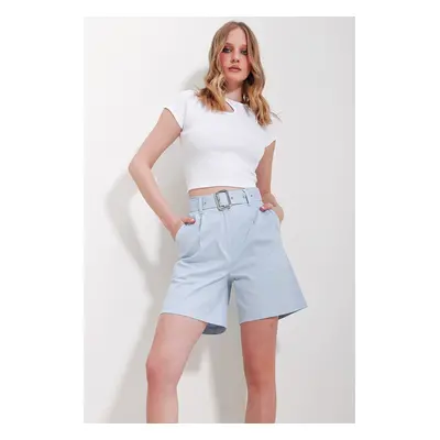 Trend Alaçatı Stili Women's Blue Double Pocket Waist Belted Gabardine Shorts