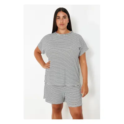 Trendyol Curve White-Black Striped Crew Neck Knitted Pajama Set