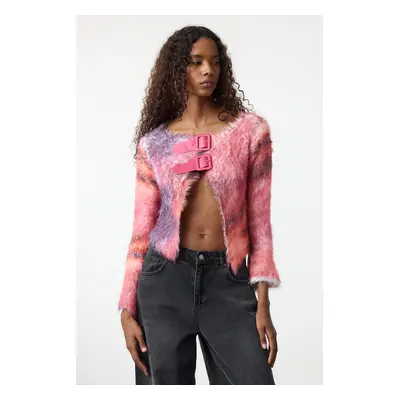 Trendyol Pink Crop Soft Texture Knit Cardigan