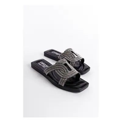 Capone Outfitters Stone Slippers