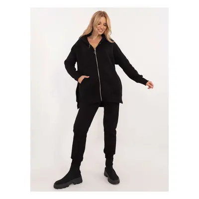 Black basic tracksuit with zip-up sweatshirt