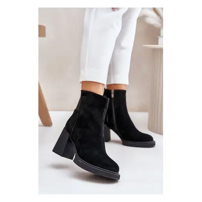 Suede ankle boots on heel insulated with D&A black