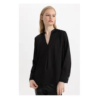 DEFACTO Regular Fit Open Neck Satin Long Sleeve Blouse