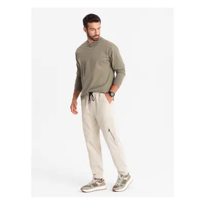 Ombre Men's knitted joggers with cargo pockets - cream